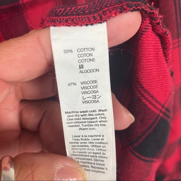 Gap Button Down Buffalo Plaid Shirt Red & Black - Picture 8 of 8